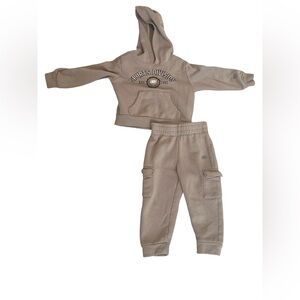 Boys Skechers Tan Hoodie and Jogger Set. Size: 2T. Great Condition